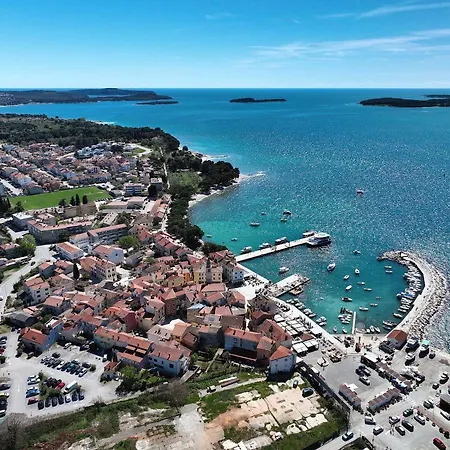 Modernes 700 Meter Διαμέρισμα Fažana